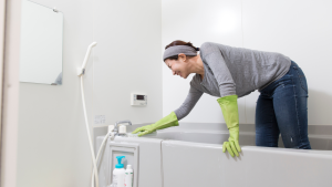 Bathtub cleaning